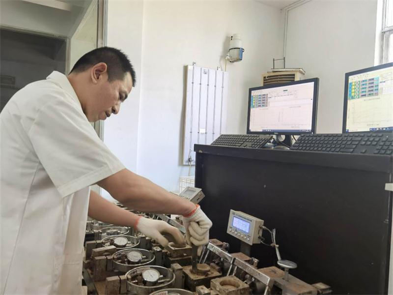 公司同002A：土工試驗甲級，可以承擔(dān)甲級及以下工程勘察資格所能承擔(dān)工程勘察項目的土工試驗任務(wù)； 聯(lián)系人：任玲，電話：18653883892(圖2)